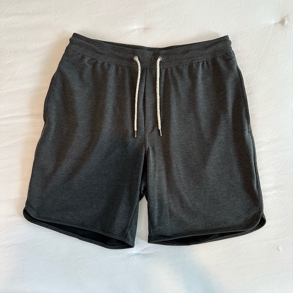 Vuori Austin Sweatshort - Charcoal